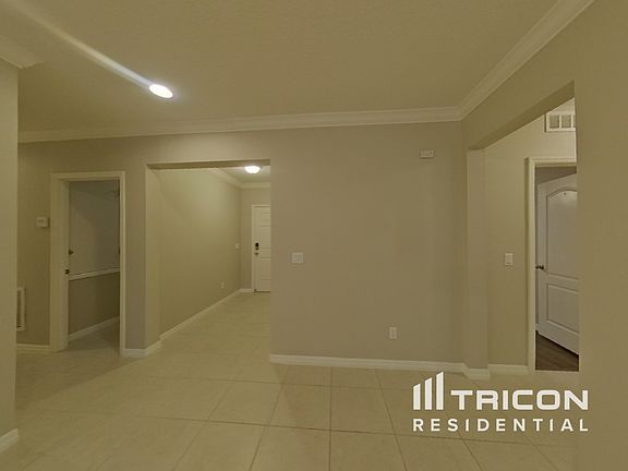 4th image of 1360 Water Willow Dr