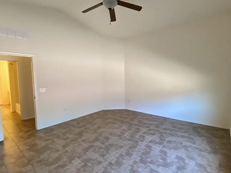 8771 N Finfrock Dr — Photo 9