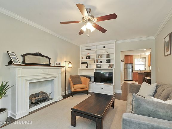 3rd image of 1303 W Elmdale Ave APT 1