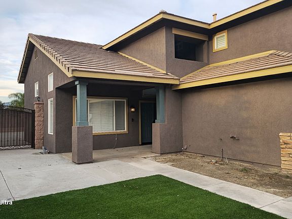 3rd image of 2129 Mintzer St