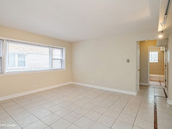 2nd image of 839 Lathrop Ave APT Ge