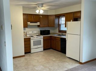 4674 Hayes Rd APT 4, Madison, WI 53704