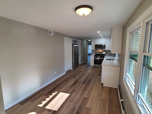 4th image of 5976 S Archer Ave #1