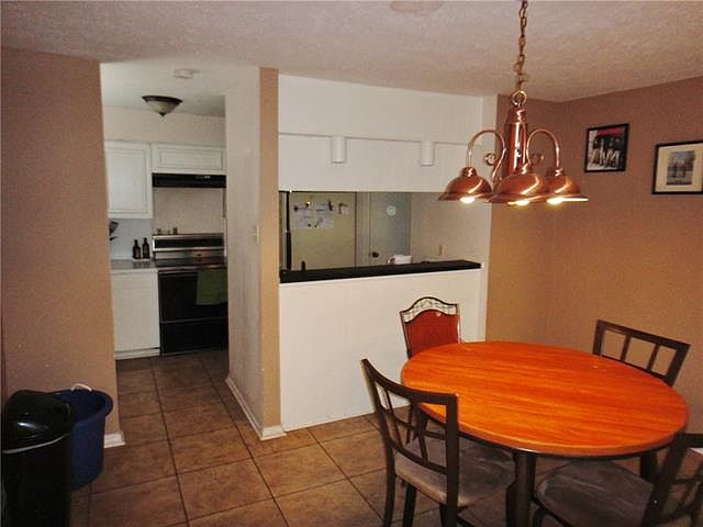 2nd image of 2709 N Bell Ave