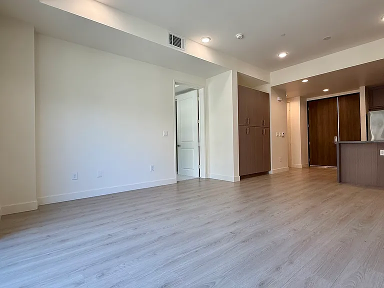 168 S Monterey St #309 — Photo 5