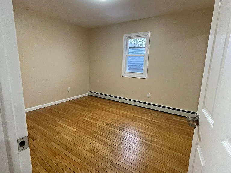 2 Westminster Ln #2 — Photo 8