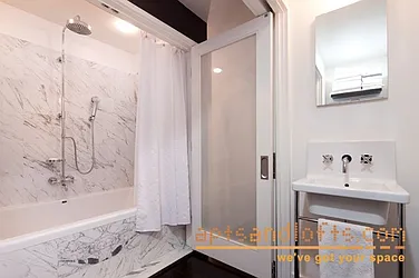 Rented by aptsandlofts.com