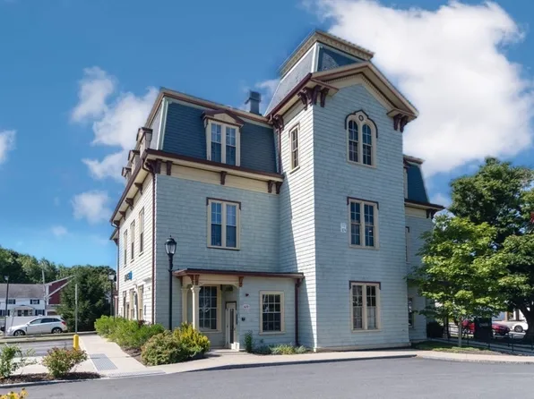 670-672 High St #3, Westwood, MA 02090