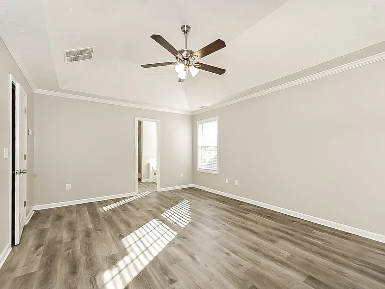 129 Makenna Dr — Photo 10