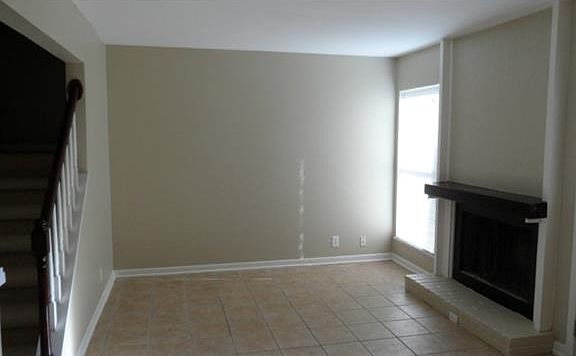 3rd image of 3210 Mossrock Dr