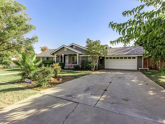 2nd image of 25434 Dawnridge Dr