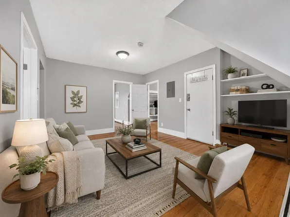 9 Gilman Ter #3, Somerville, MA 02145