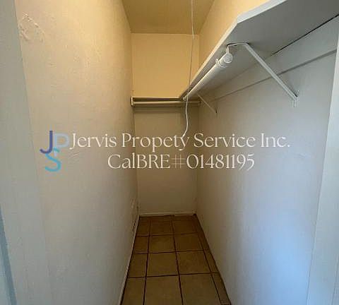 5th image of 5425 Maywood Ave APT I