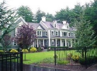 29 Stone Meadow Ln, Hanover, MA 02339