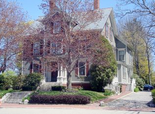 873 Middle St APT 2, Portsmouth, NH 03801