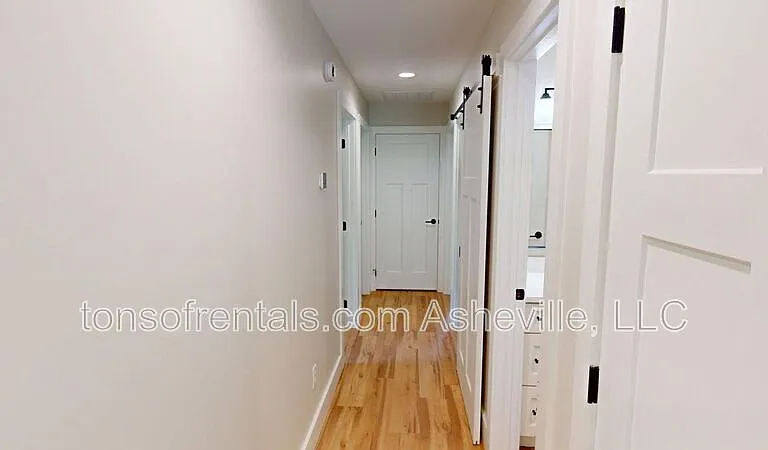 6 Tracy Ln — Photo 12