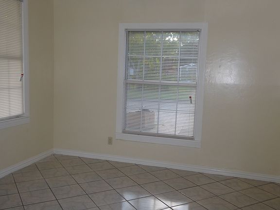 2nd image of 3730 Glenhaven Blvd