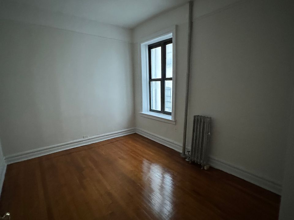 2nd image of 66 Tiemann Pl #10