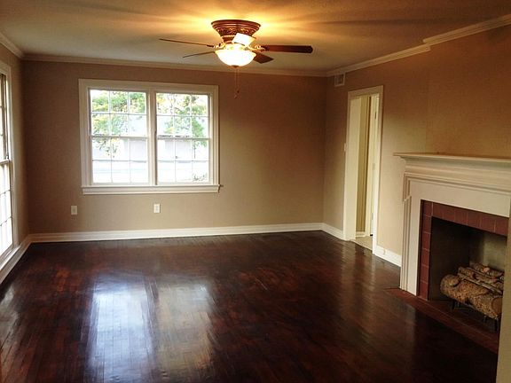 2nd image of 106 E Martindale Dr