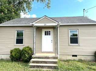 211 Edgemont Dr, Shelbyville, TN 37160