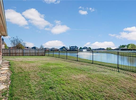 5th image of 9533 Havenway Dr