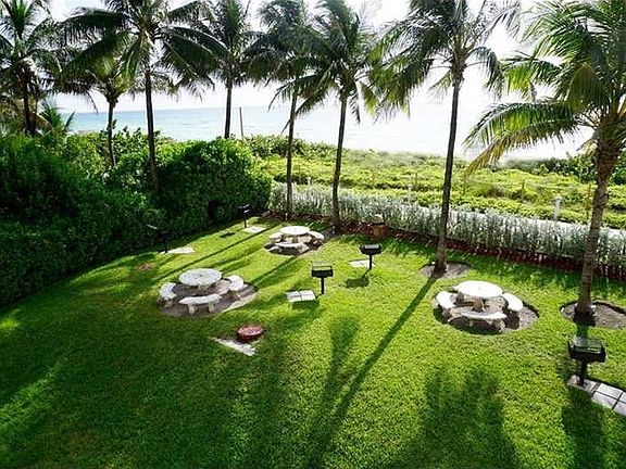 4th image of 6767 Collins Ave #0