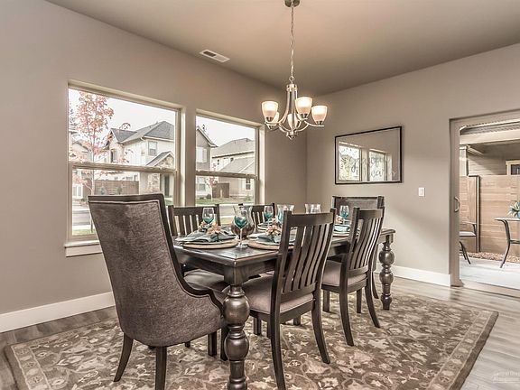 5th image of 20510 Stanford Pl