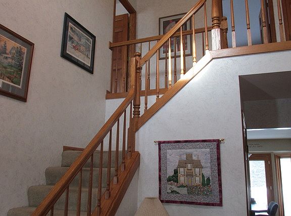 5th image of 880 Berkshire Ct