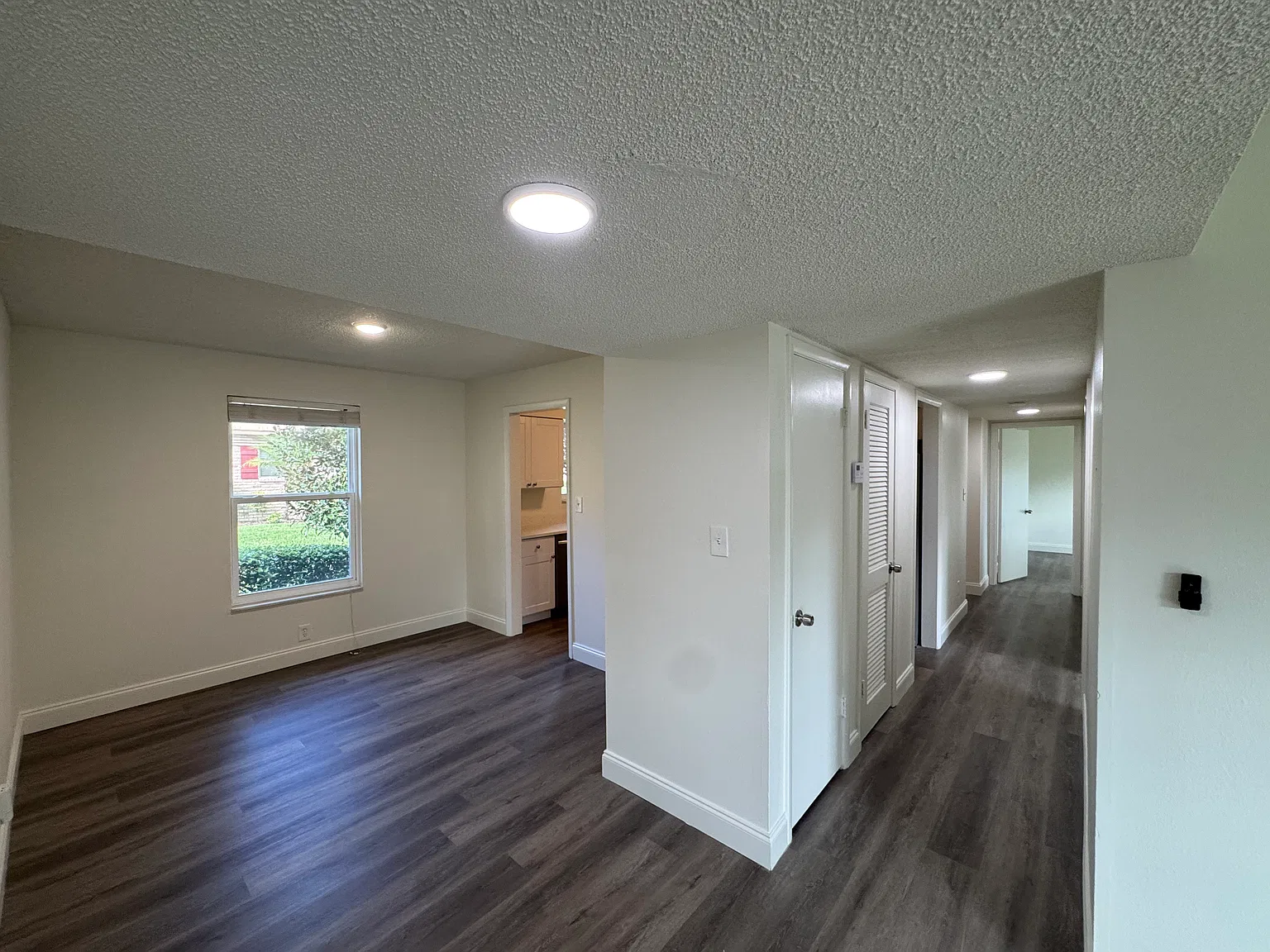 200 Saint Andrews Blvd — Photo 4