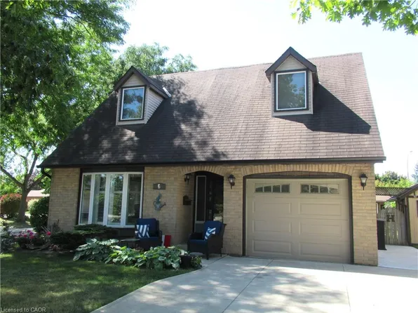 1 Agawam Ct, Hamilton, ON L8J 1Z7
