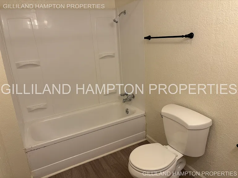725 SW 7th St — Photo 31