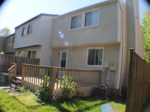 SIZEABLE DECK