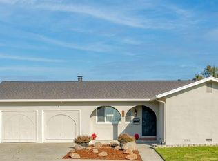 5753 E Mohican Dr, Manteca, CA 95336