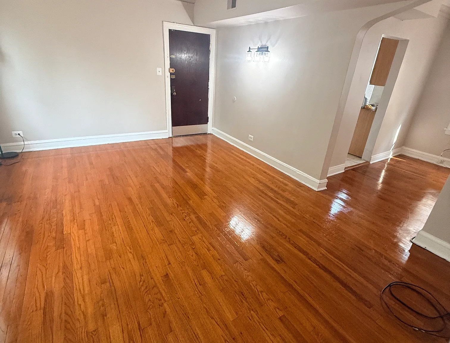 1 bed, 1000 sqft, $1,100 — Photo 1