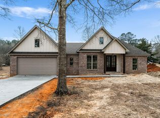 76 Robinwood Pl, Purvis, MS 39475