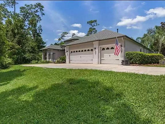 3-car garage