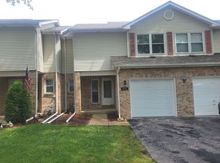 405 S Wenbriar Sq, Addison, IL 60101