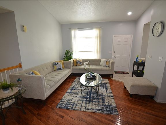 5th image of 9508 White Oak Ln