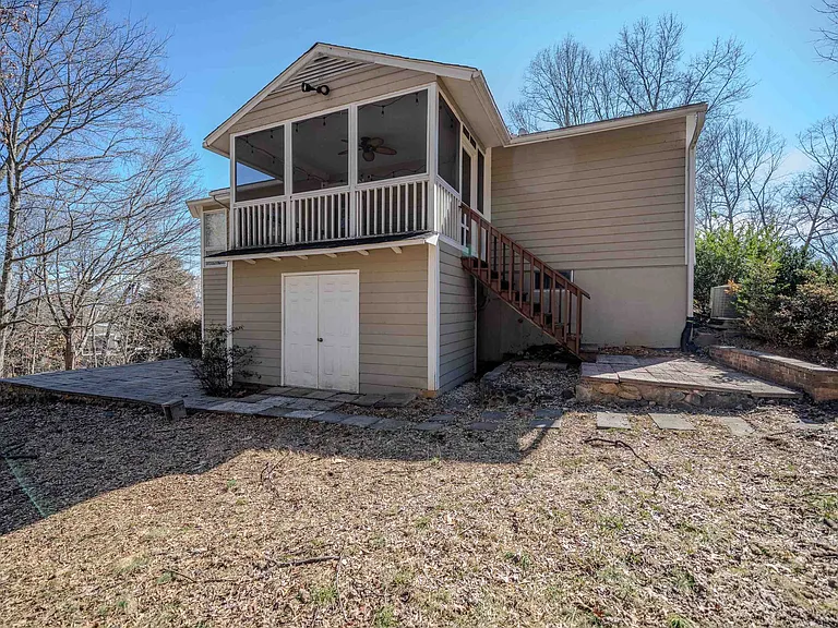 332 Flower Dr — Photo 28