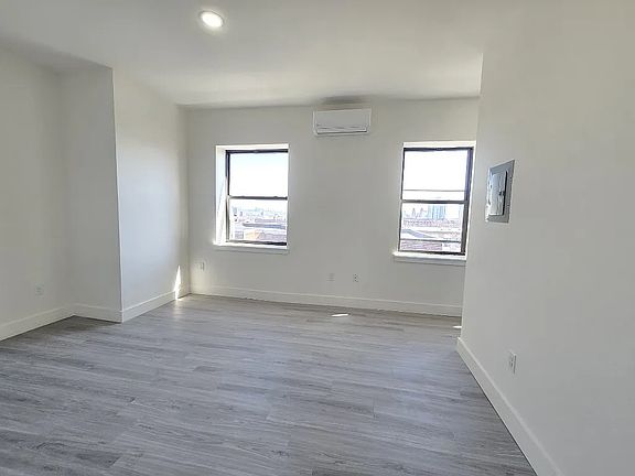 3rd image of 540 Central Ave #503