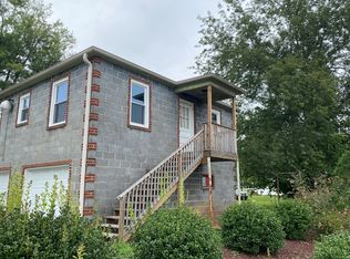 102 Brittain Dr, Morganton, NC 28655