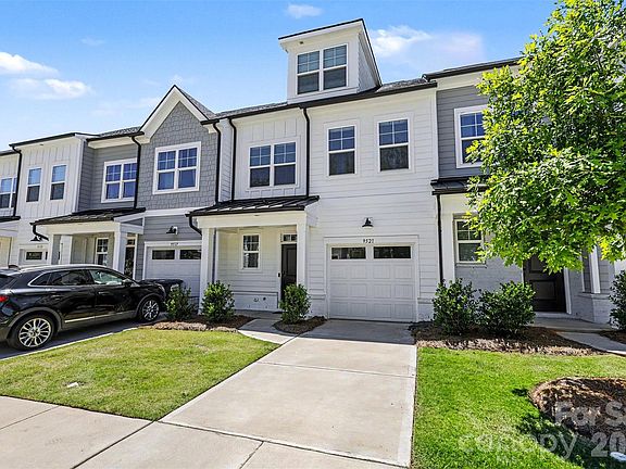 2nd image of 9521 Munsing Dr