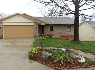 4801 Salem Dr, Columbia, MO 65203