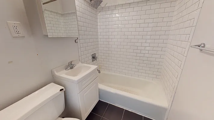 Rented by Bond New York | media 8