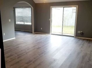 732 W Juniper Ln, Nixa, MO 65714