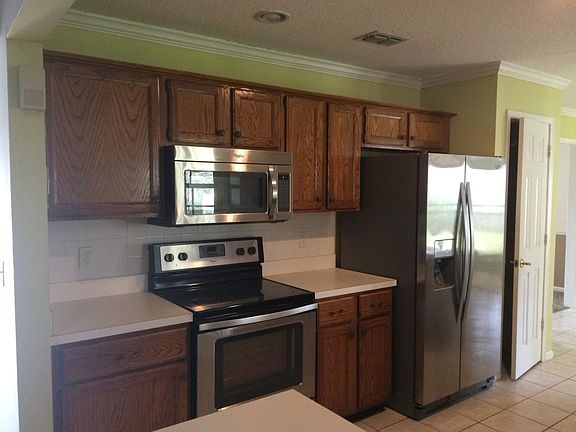2nd image of 12511 Cascara Dr S
