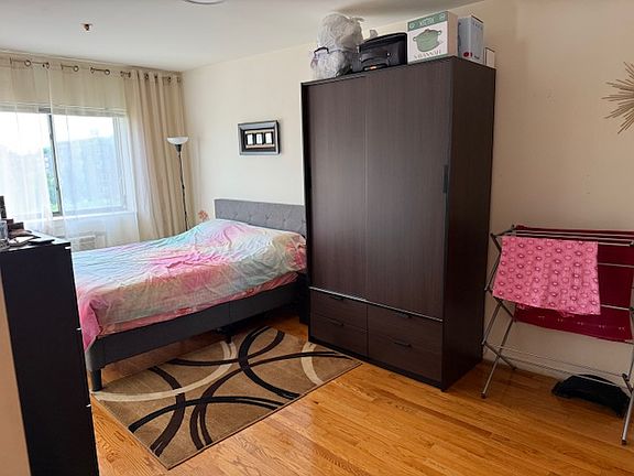 5th image of 75-52 113th St #6R