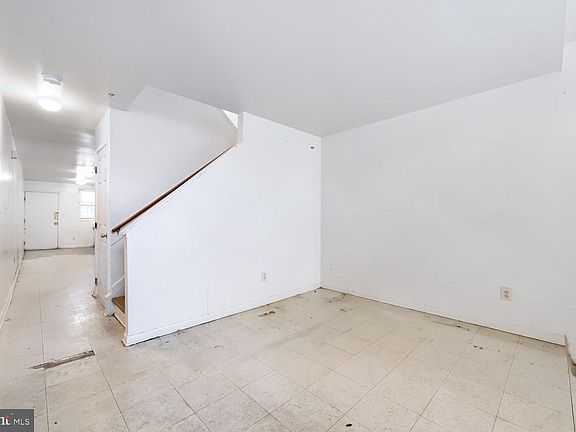 5th image of 1817 W Mulberry St