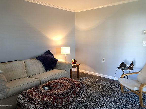 3rd image of 1117D Argyll Cir