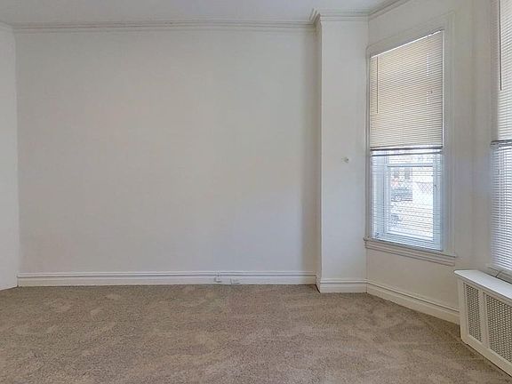 4th image of 38 W Biddle St #40-1R
